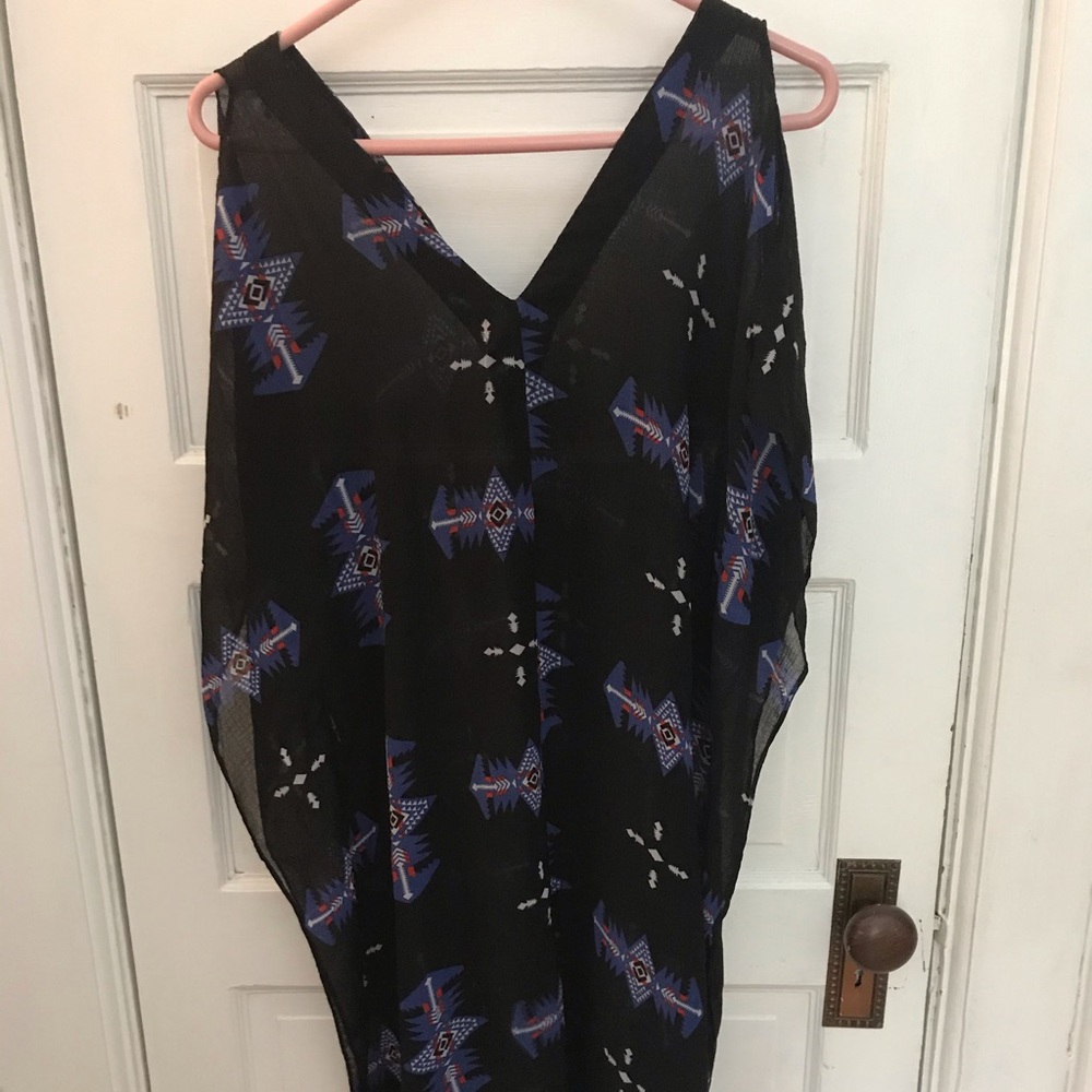 💥BB Dakota cold shoulder beach cover up